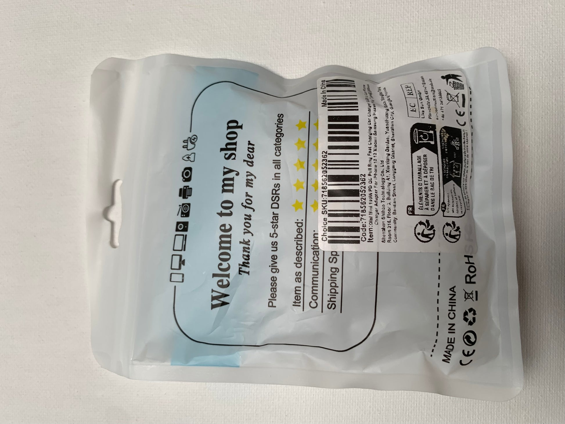 1PCS Mini Car Fast Charger with USB and Type-C Port (Brand New)